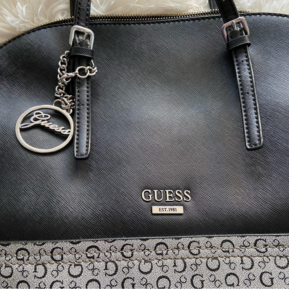 Guess Purse - Picture 4 of 5